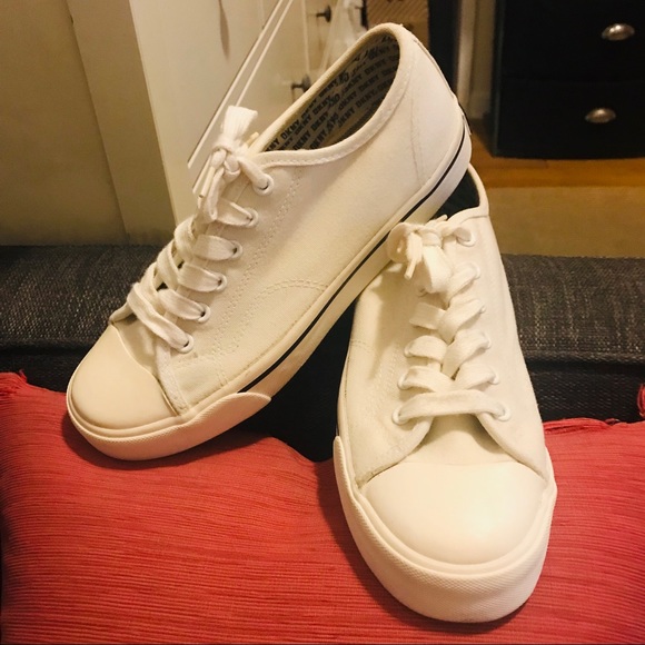 dkny canvas shoes